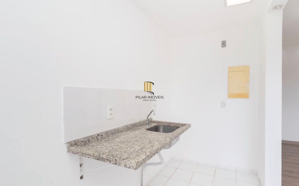 Apartamento de 3 dormitórios, 1 suíte e 1 vaga escriturada no bairro Ipanema.
