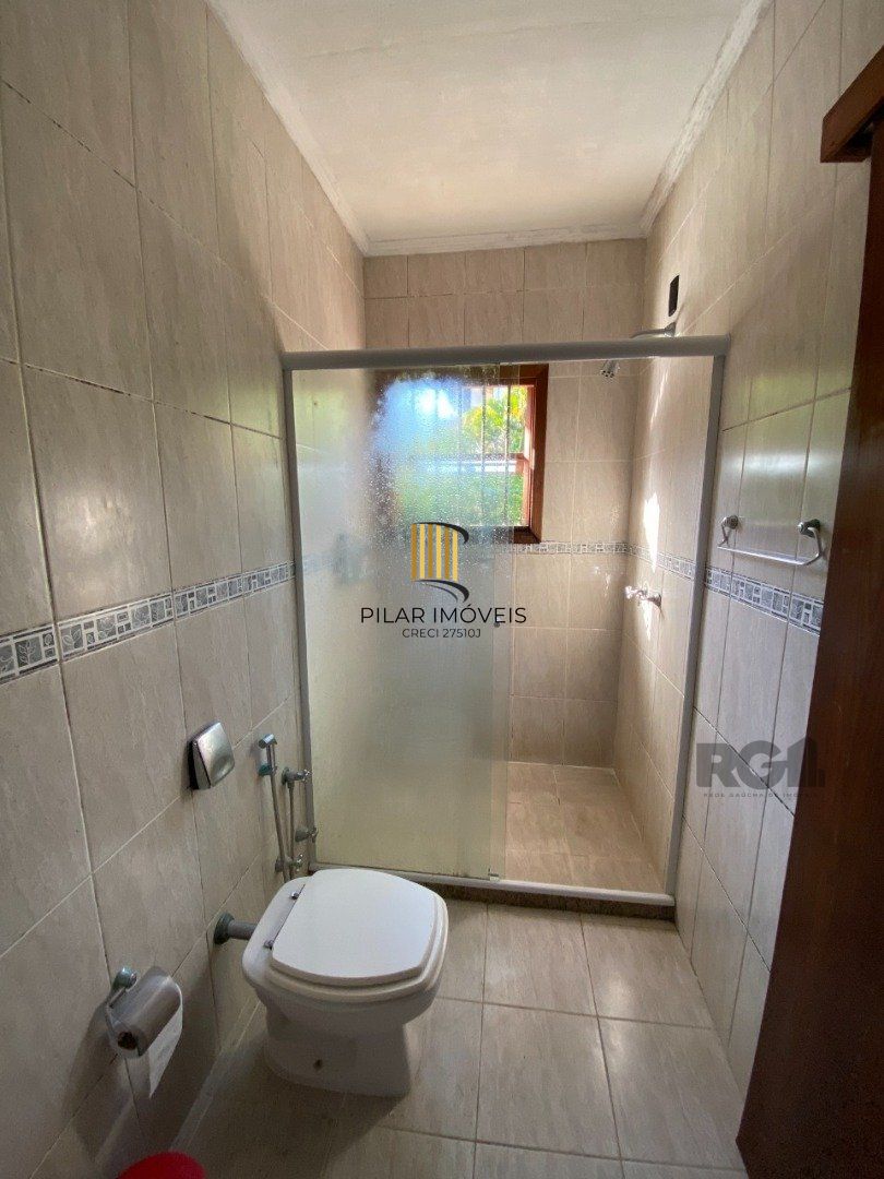 Casa para Venda - 350m², 4 dormitórios, sendo 4 suites, 4 vagas - Tristeza