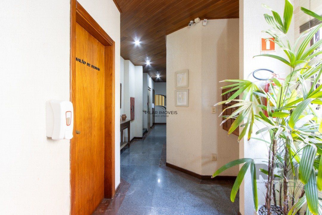 Apartamento | 3 quartos | 1 suíte | 1 vaga | 92,00m2 | Bairro Petrópolis