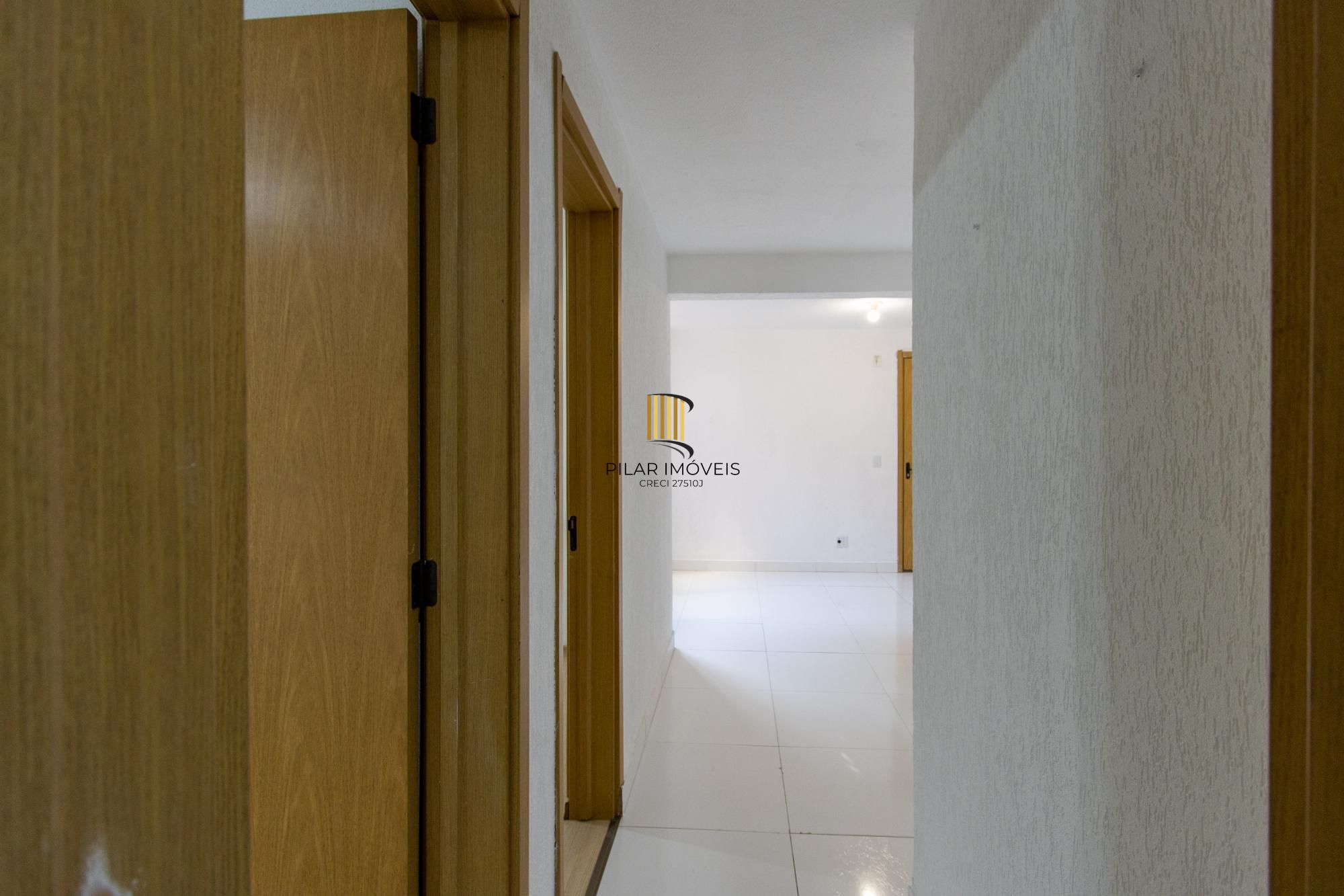 Apartamento reformado, 2 dormitórios, 1 vaga