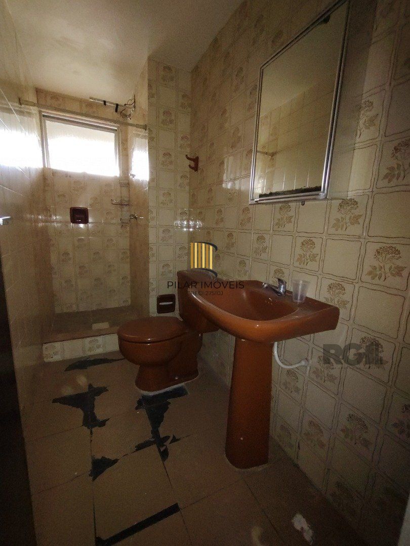 Apartamento, 2 quartos, 1 vaga escriturada, elevador - Bairro Bom Fim