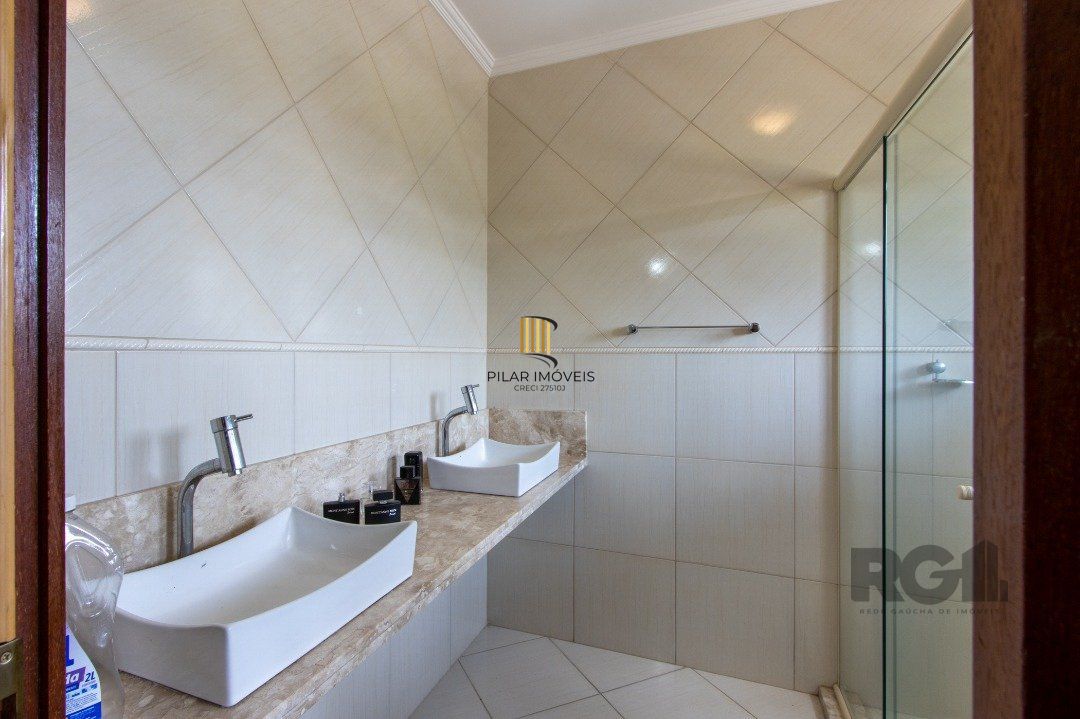 Casa para Venda - 174m², 3 dormitórios, sendo 1 suites, 2 vagas - Jardins do Prado