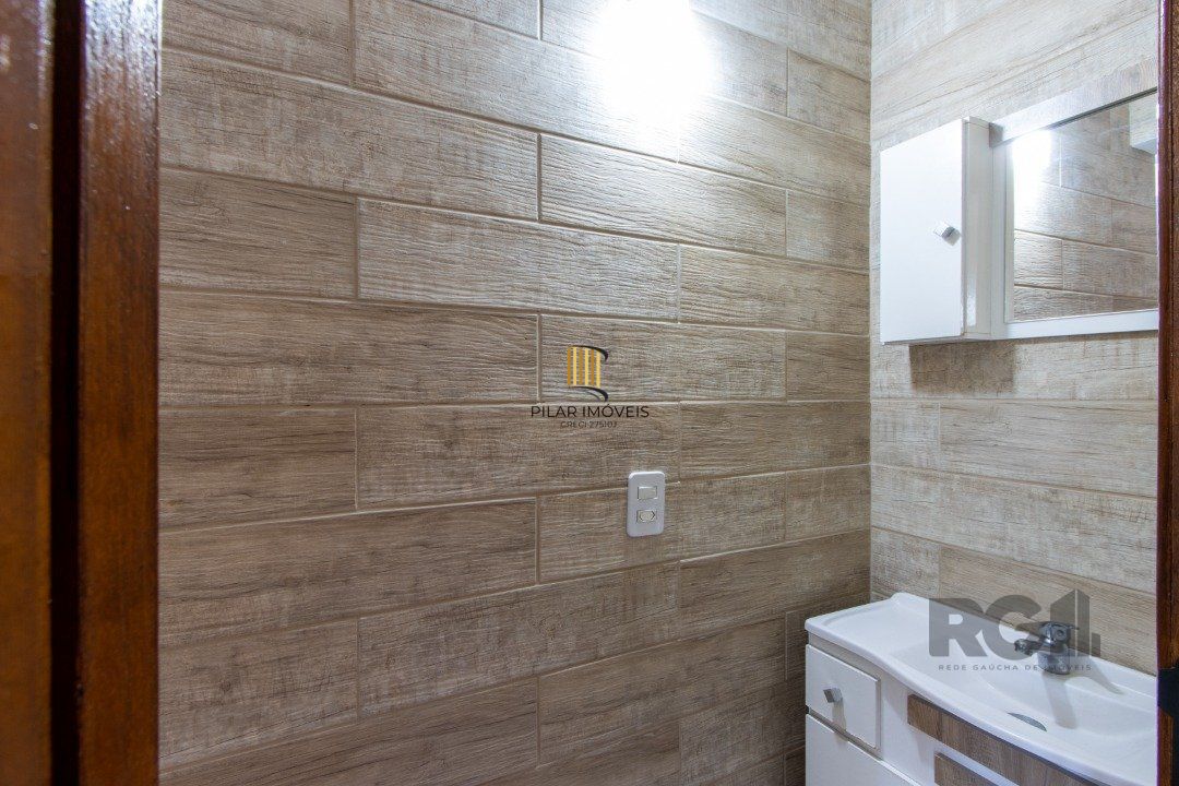 Apartamento | 2 quartos | 65,00m2 | 1 vaga | Bairro Menino Deus