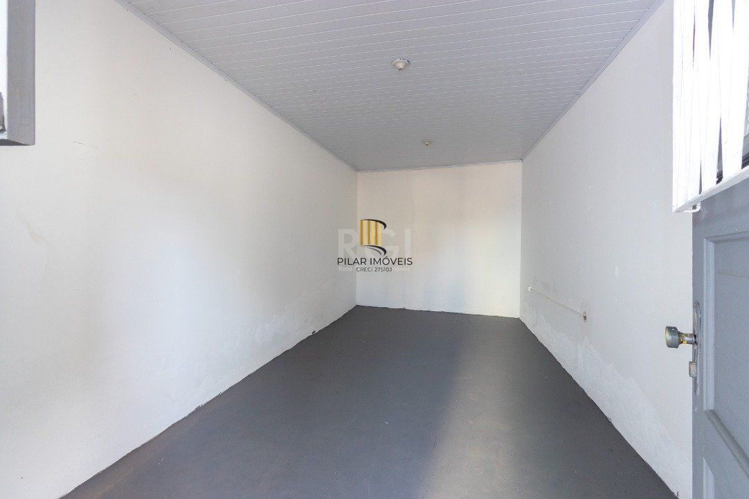 Casa para Venda - 180.2m², 3 dormitórios, 3 vagas - Medianeira