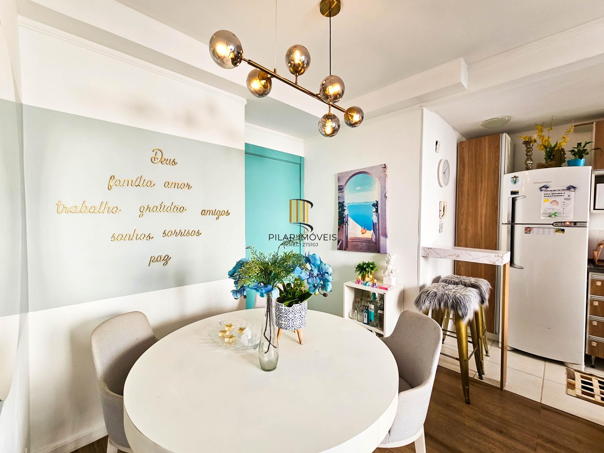 Apartamento de 2 quartos, com suíte, churrasqueira, vaga escruturada, infra completa, na zona sul.