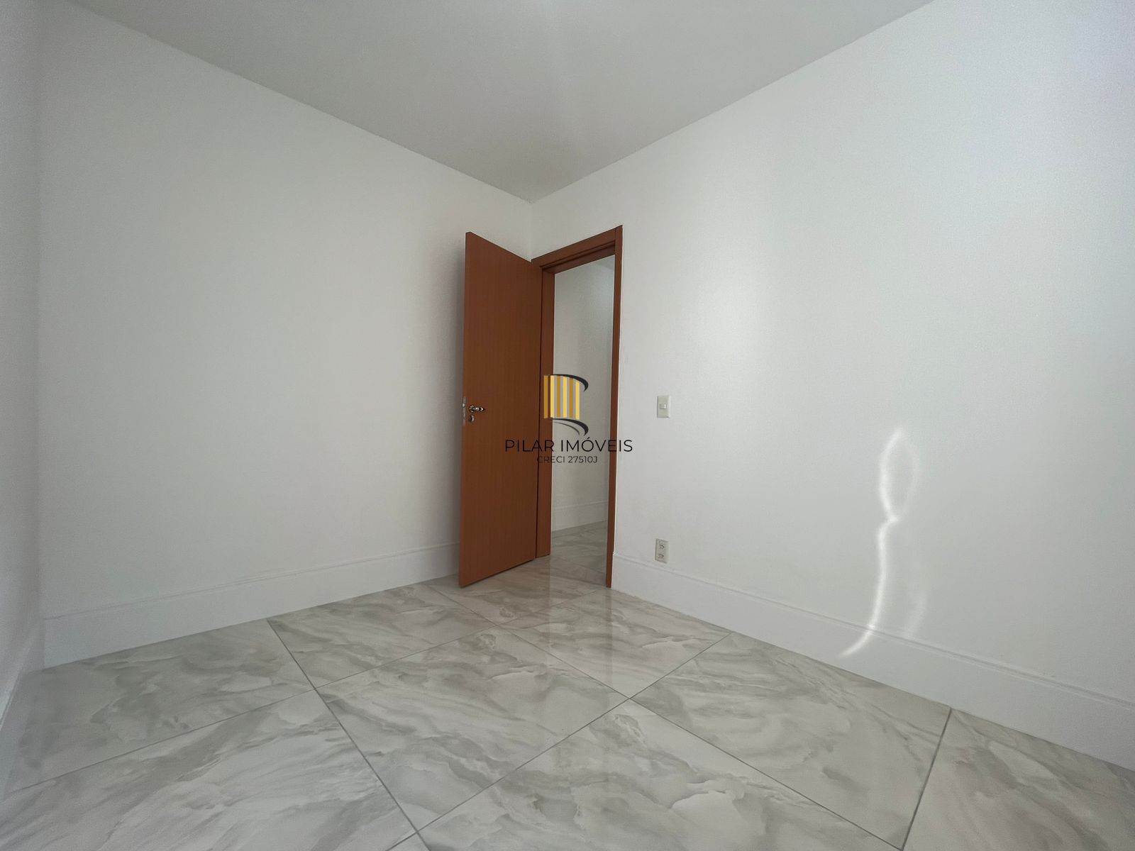 Oportunidade imperdível no Humaitá – Apartamento totalmente reformado!