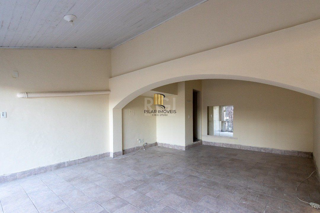 Casa para Venda - 280m², 3 dormitórios, sendo 1 suites, 2 vagas - Espirito Santo
