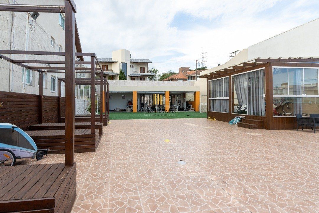 Casa de Condomínio 6 dormitórios no bairro Nonoai