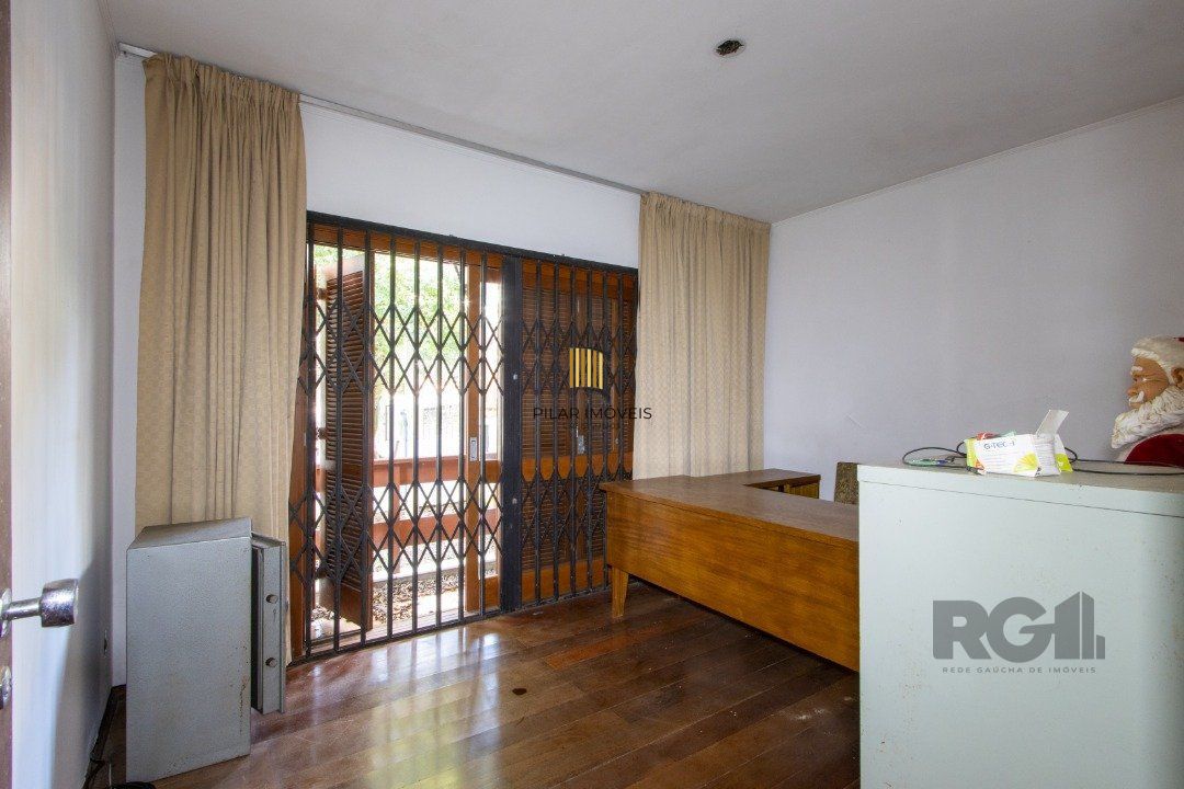 Casa para Venda - 361.95m², 4 dormitórios, sendo 2 suites, 3 vagas - Nonoai