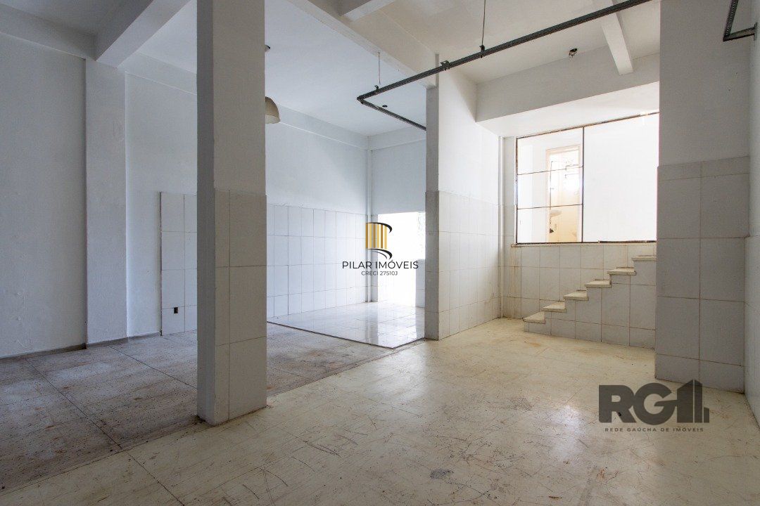 Loja para venda no bairro São João, com 160,50 m², 02 banheiros
