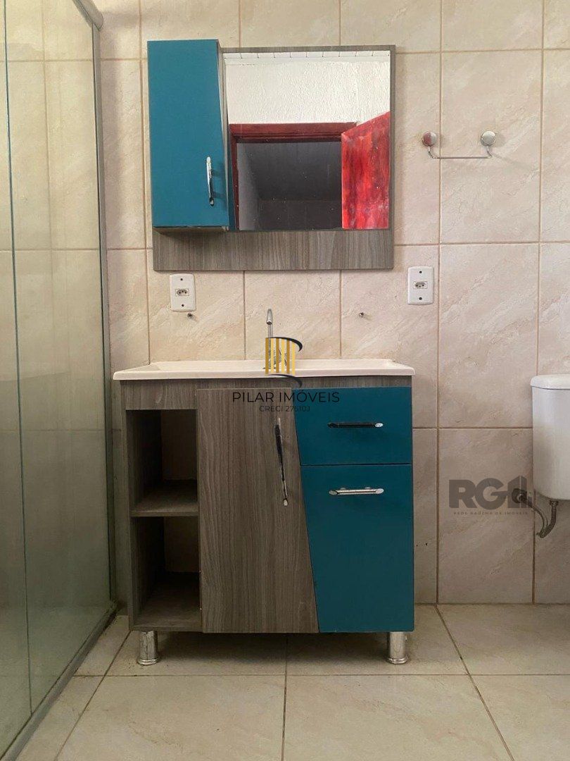 Casa 3 dormitórios no bairro Hípica