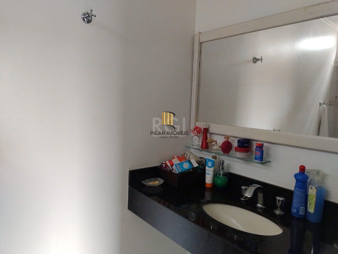 Casa para Venda - 200m², 4 dormitórios, sendo 1 suites, 3 vagas - Ipanema