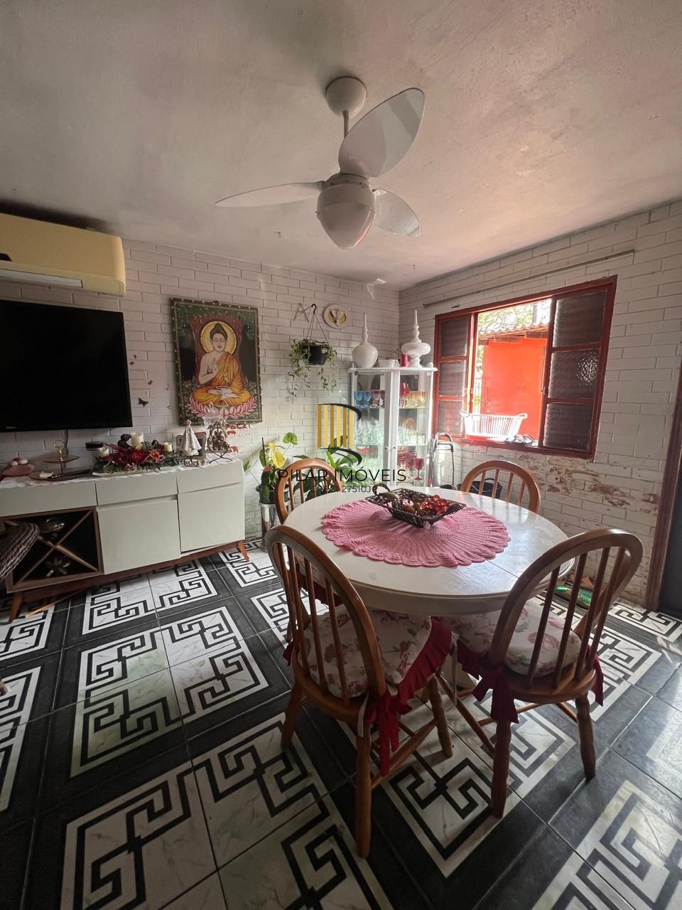 Casa à Venda no Bairro Hípica – 3 Dormitórios e Amplo Quintal