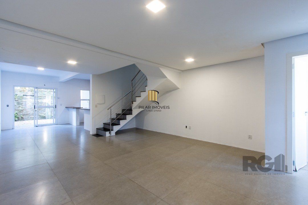 Casa para Locação/Aluguel - 150m², 3 dormitórios, sendo 1 suites, 2 vagas - Aberta dos Morros