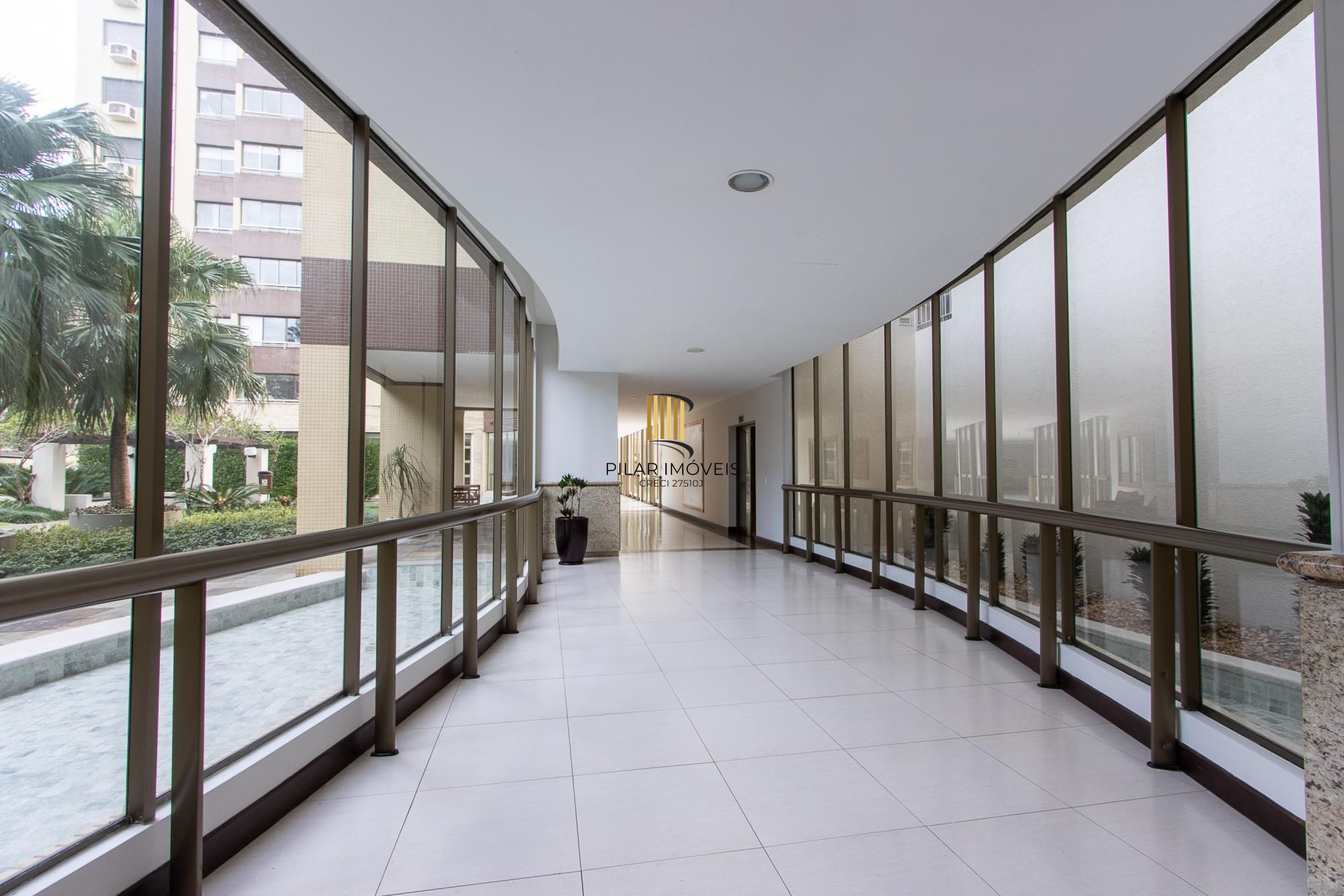 Apartamento 3 quartos, 139,64m² privativos, 2 vagas - Bairro Menino Deus