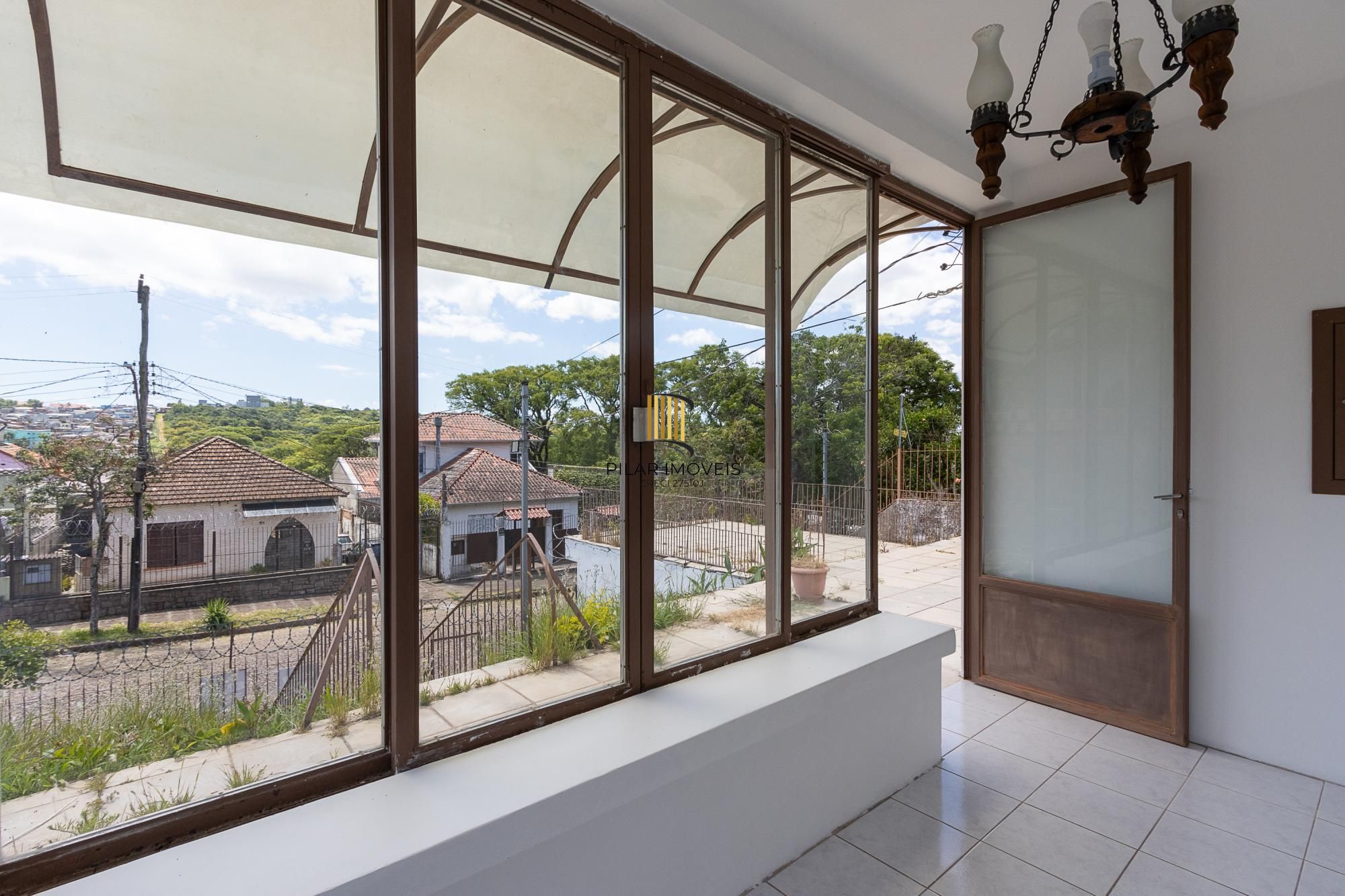 CASA 2 DORMITÓRIOS  NO SANTA TEREZA