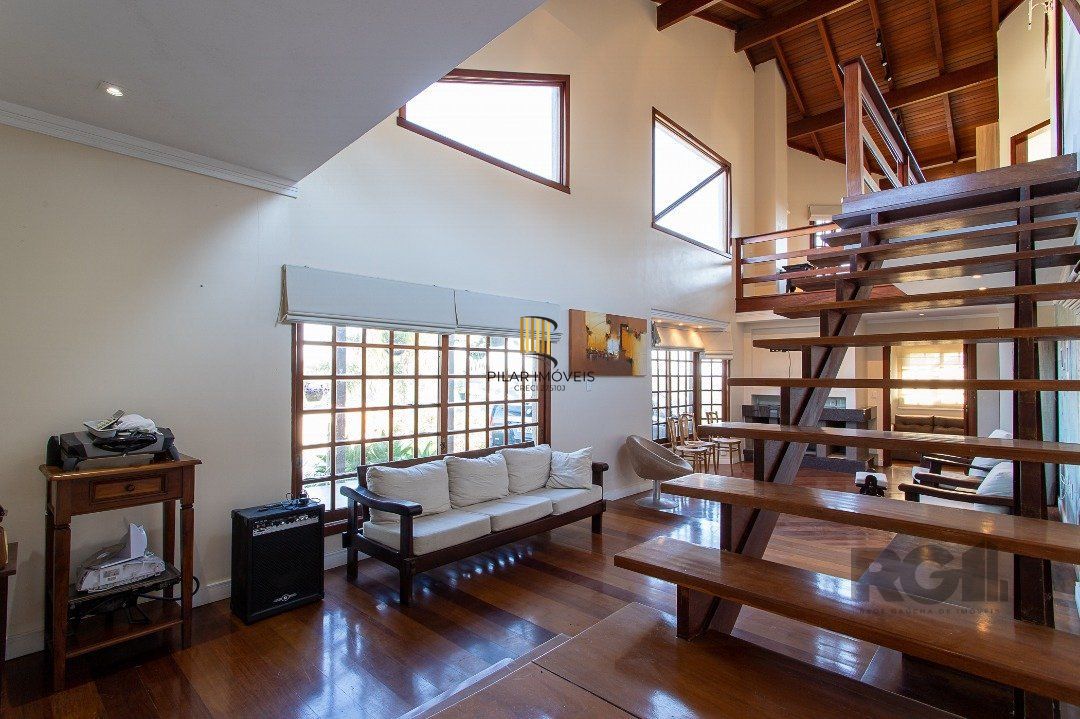 Casa 3 dormitórios no bairro Vila Nova