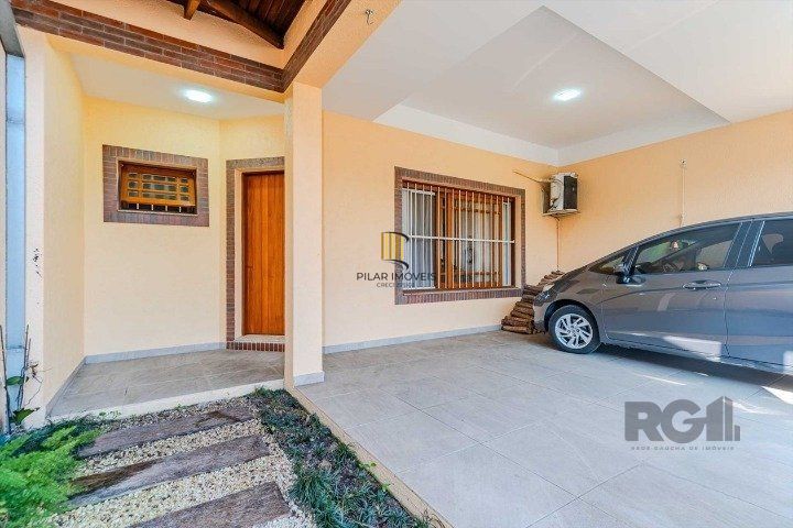 Casa 3 dormitórios no bairro Tristeza