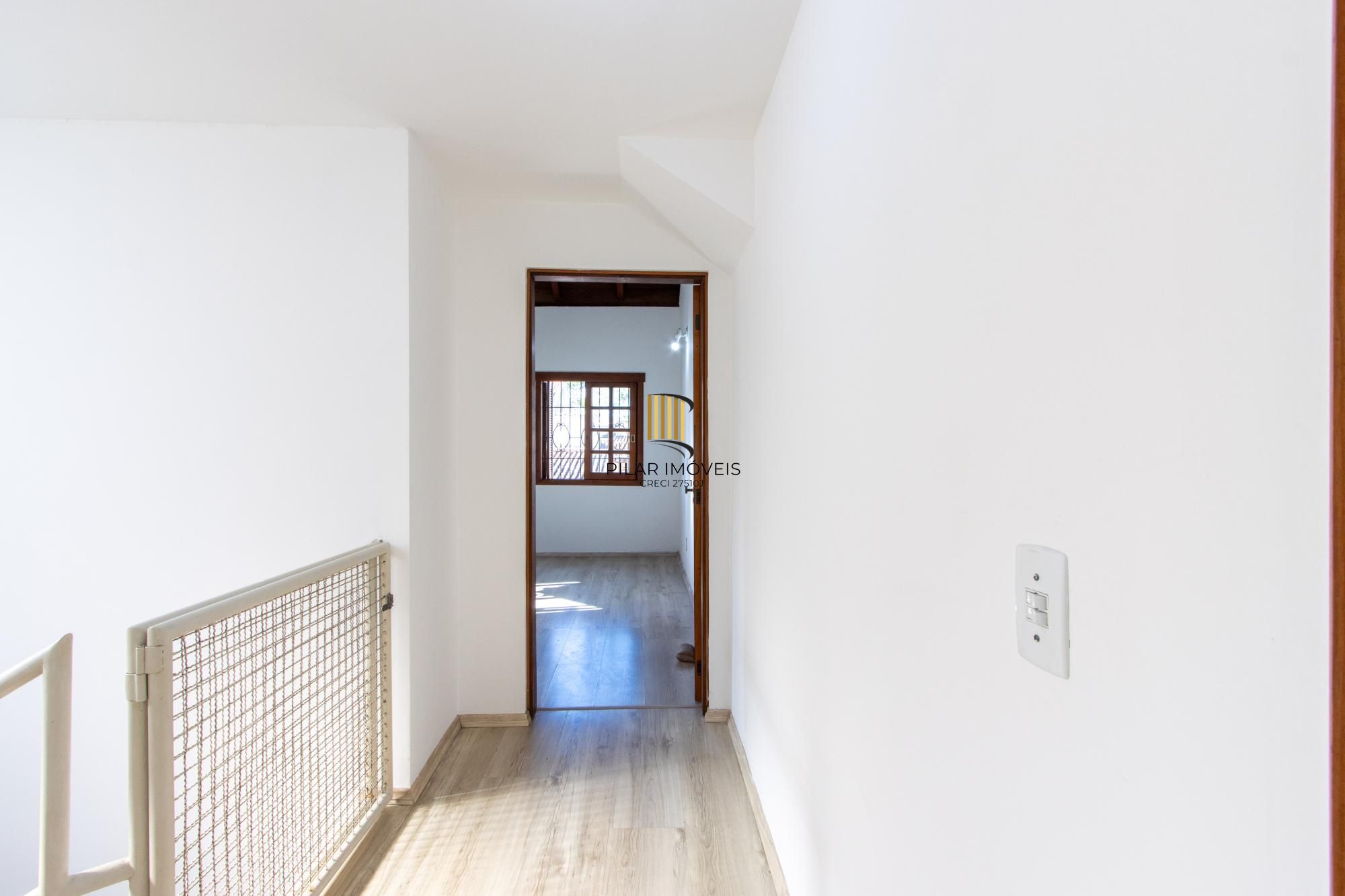 Casa para Venda - 253.35m², 3 dormitórios, sendo 1 suites, 4 vagas - Serraria