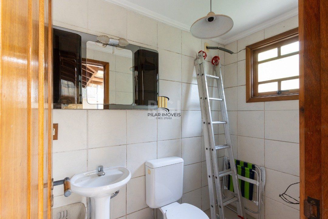 Casa para Venda - 181.99m², 3 dormitórios, sendo 1 suites, 2 vagas - Jardim Isabel