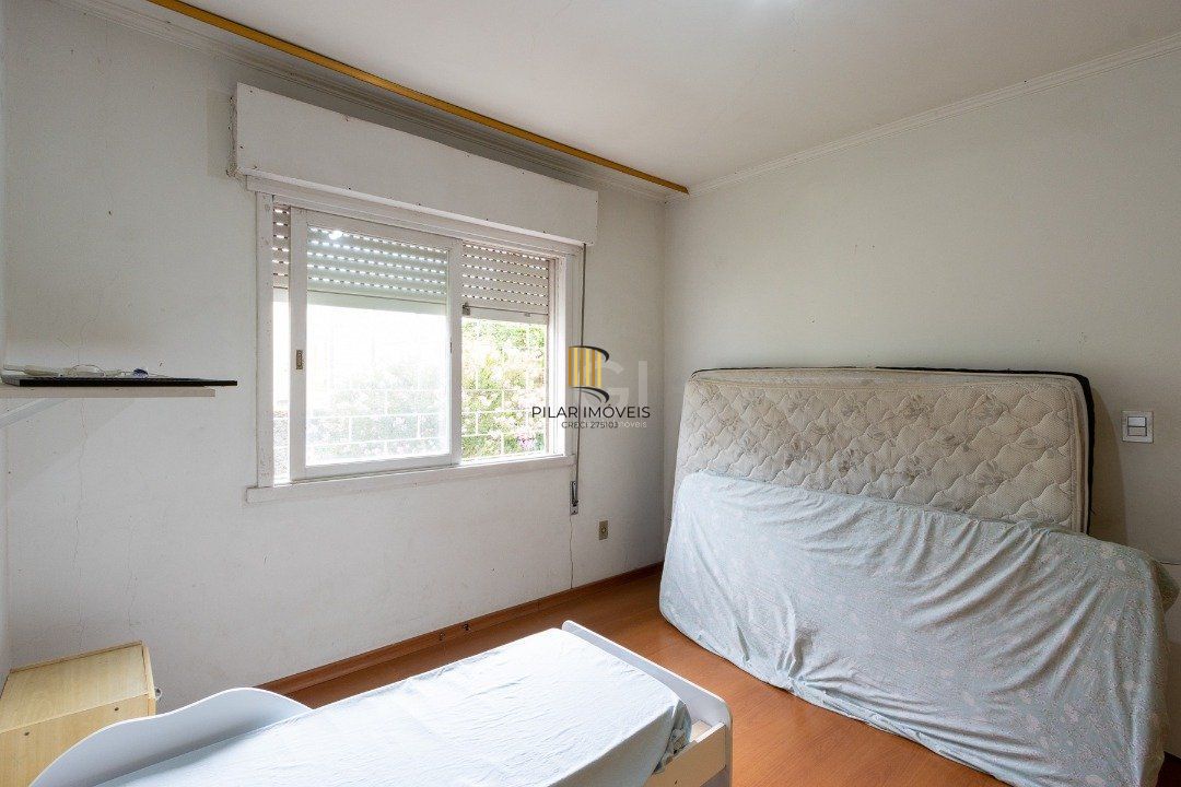 Casa 4 Dormitório(s) Bairro Medianeira