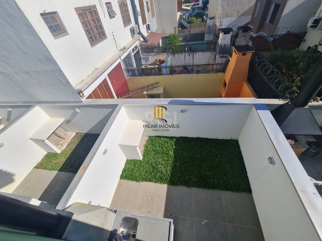 Casa para Venda - 74.67m², 2 dormitórios, sendo 1 suites, 1 vaga - Guarujá/ Portal do Guarujá