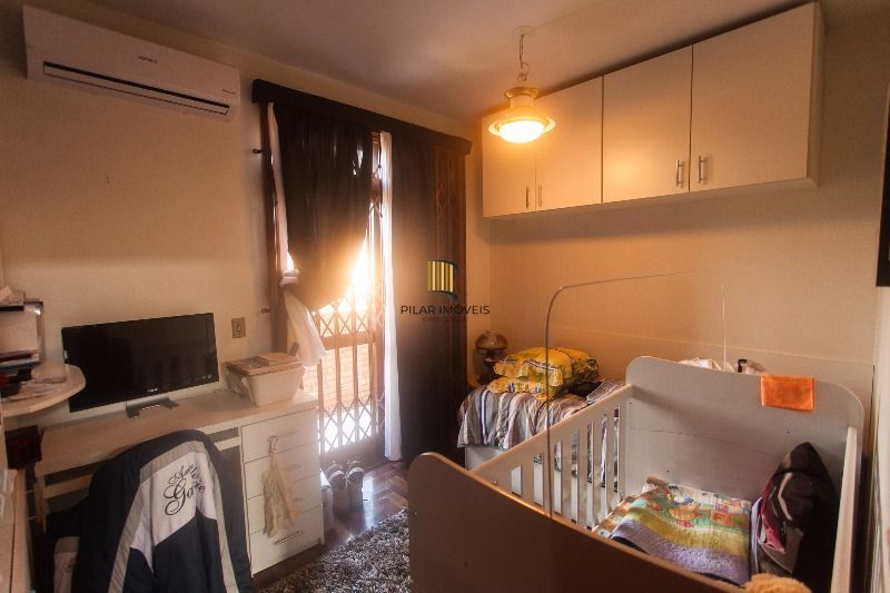 Casa Condominio para Venda - 170m², 3 dormitórios, sendo 1 suites, 2 vagas - Cavalhada