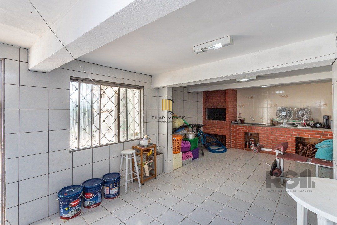 Casa com 3 Quartos à Venda, 293 m² por R$ 650.000