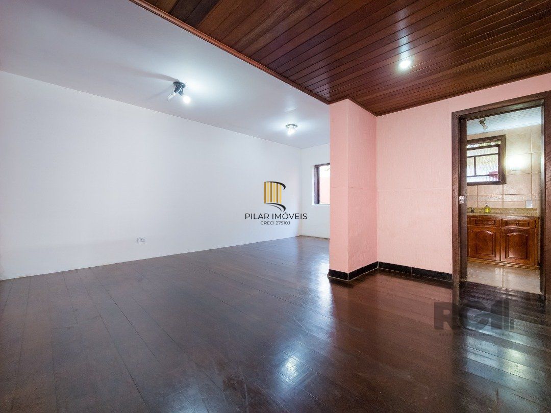 Casa 3 dormitórios no bairro Ipanema