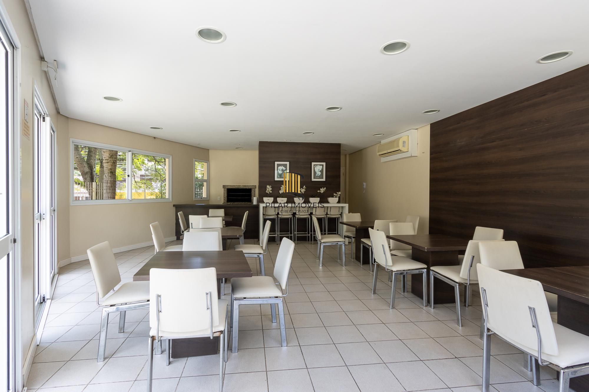 Apartamento 2 quartos, 1 vaga escritura, elevador - Bairro Cristal