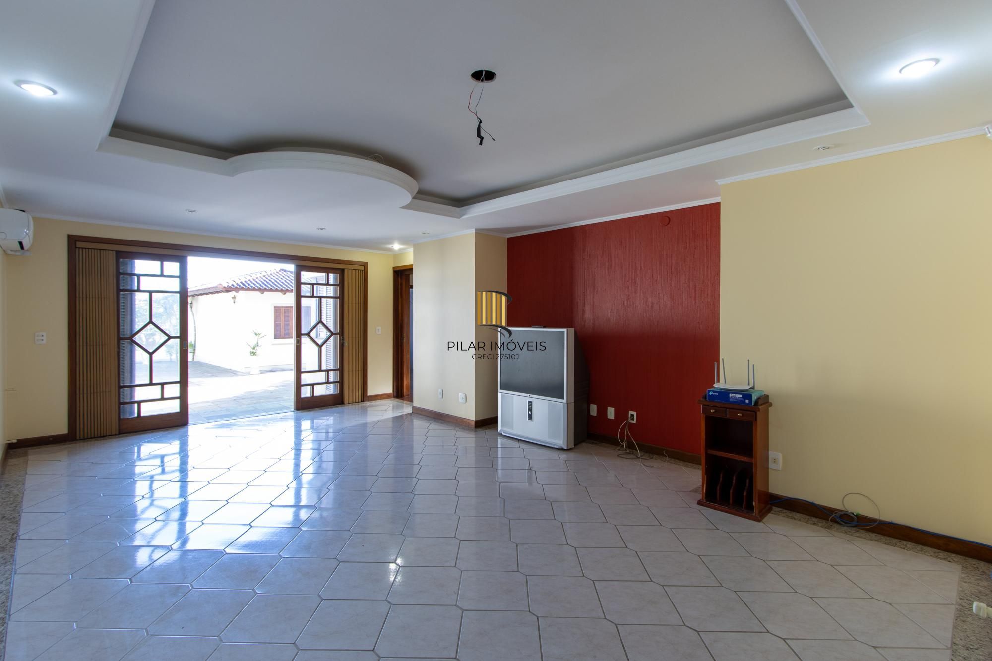 Casa Espetacular na Vila Nova – Viva como no campo, com o conforto da cidade!