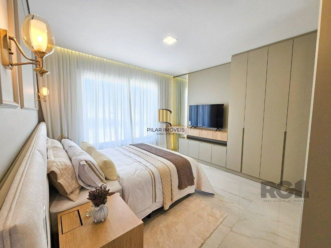 Sobrado Novo com 5 quartos em Condomínio Fechado com 207m² privativos