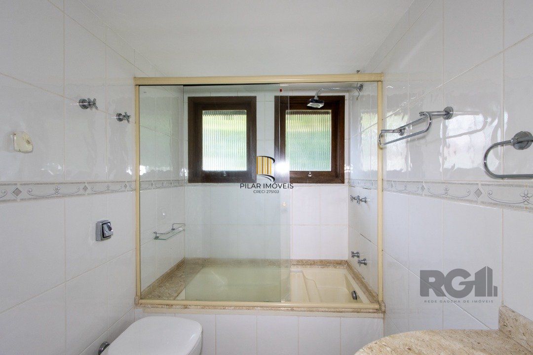 Casa de 3 dormitórios no Jardim Isabel com vista para o Guaíba.