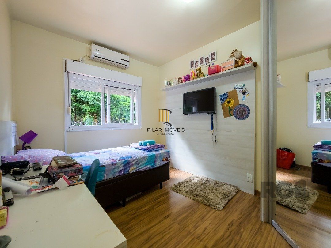 Casa de Condomínio 3 dormitórios no bairro Tristeza