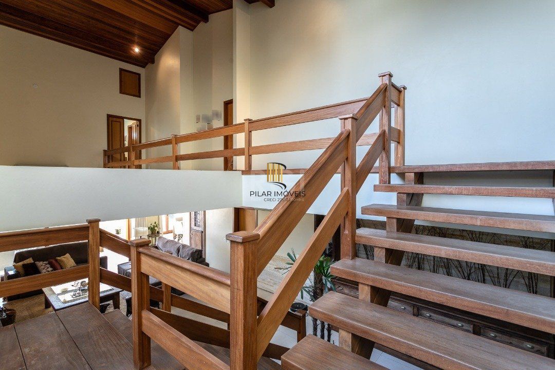 Casa Condominio para Venda - 670m², 5 dormitórios, sendo 5 suites, 4 vagas - Terra Ville