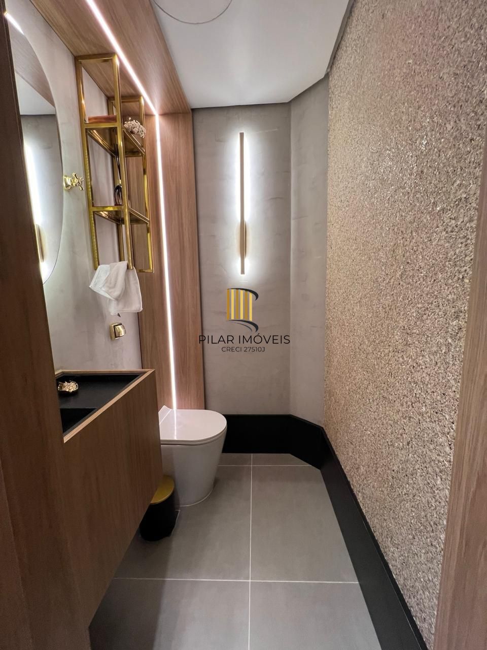 Casa em condomínio fechado para venda no bairro Jardim Isabel, com aproximadamente 204m² de área privativa,.