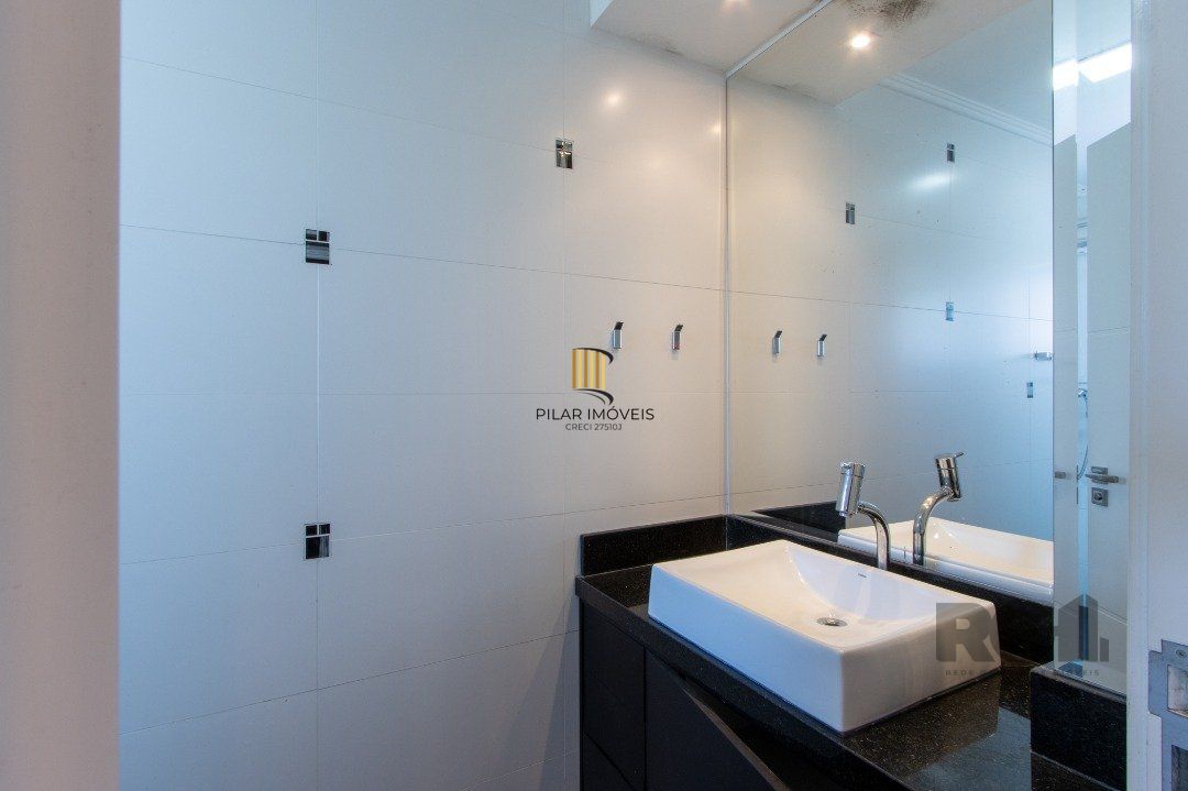 Casa Condominio para Venda - 384.33m², 3 dormitórios, sendo 1 suites, 3 vagas - Cristal