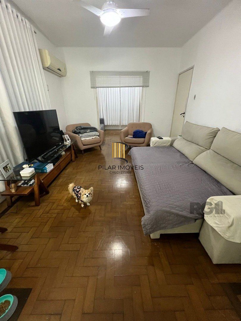 Casa em alvenaria, próxima à 24 de outubro, com a seguinte composição