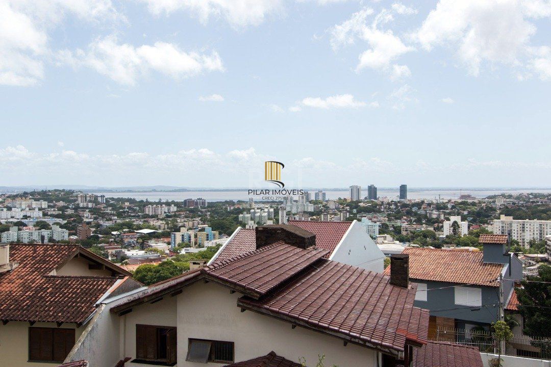 Casa para Venda - 336.21m², 3 dormitórios, sendo 1 suites, 3 vagas - Nonoai