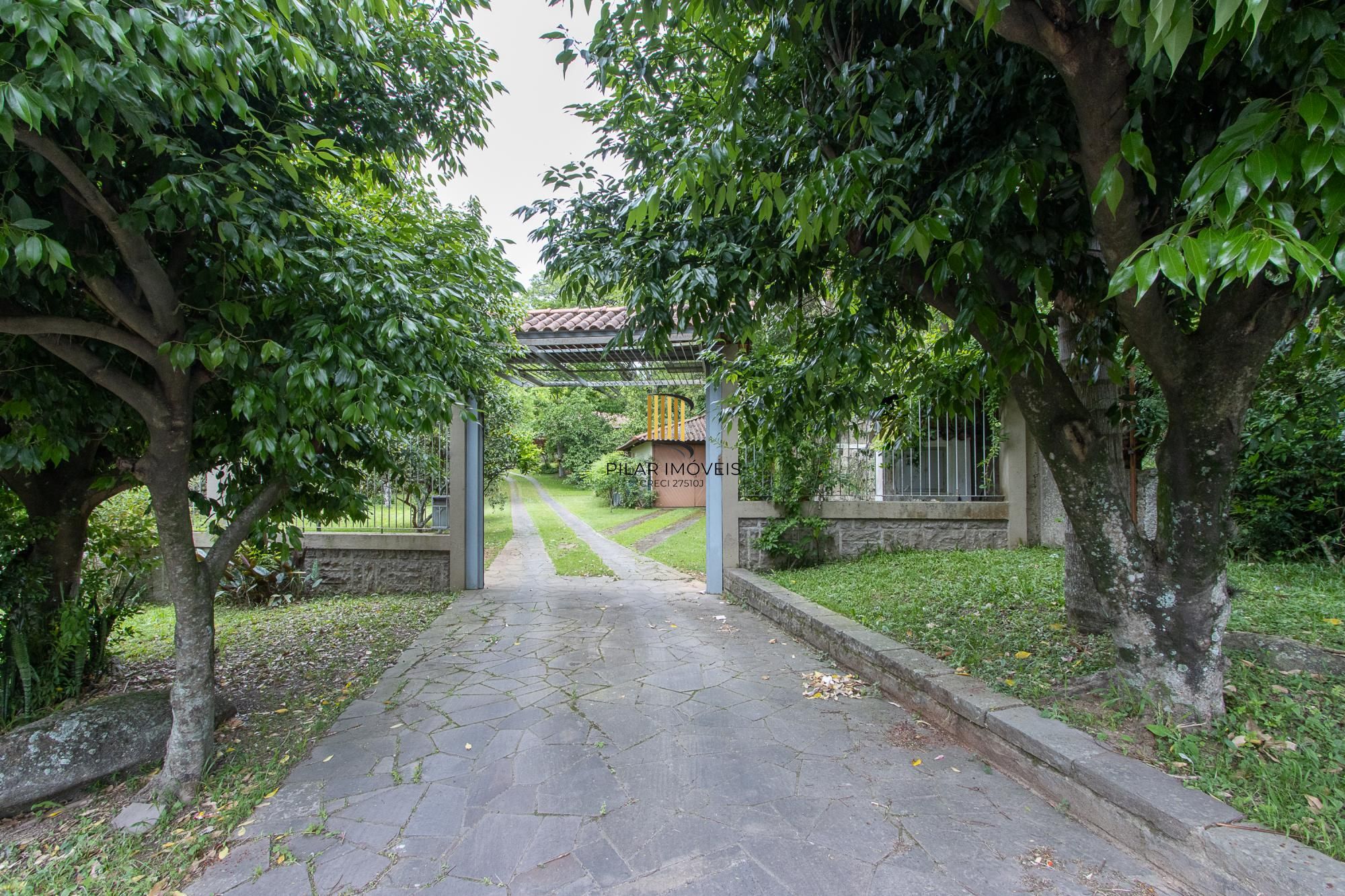 Casa térrea, nova, 3 quartos, 1 suite - Bairro Belém Velho