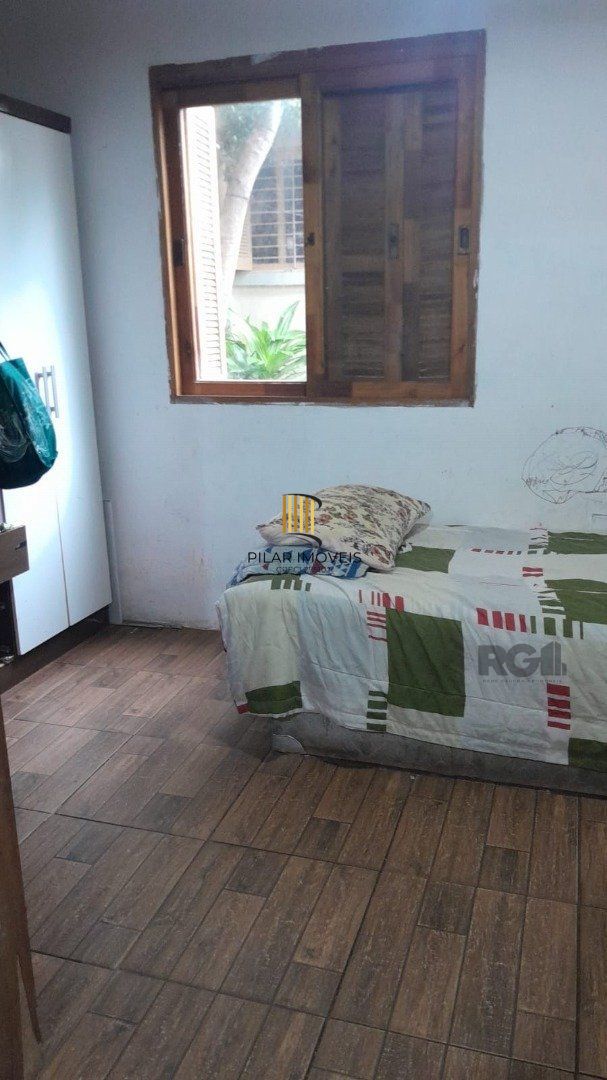 Casa 6 dormitórios no bairro Ponta Grossa