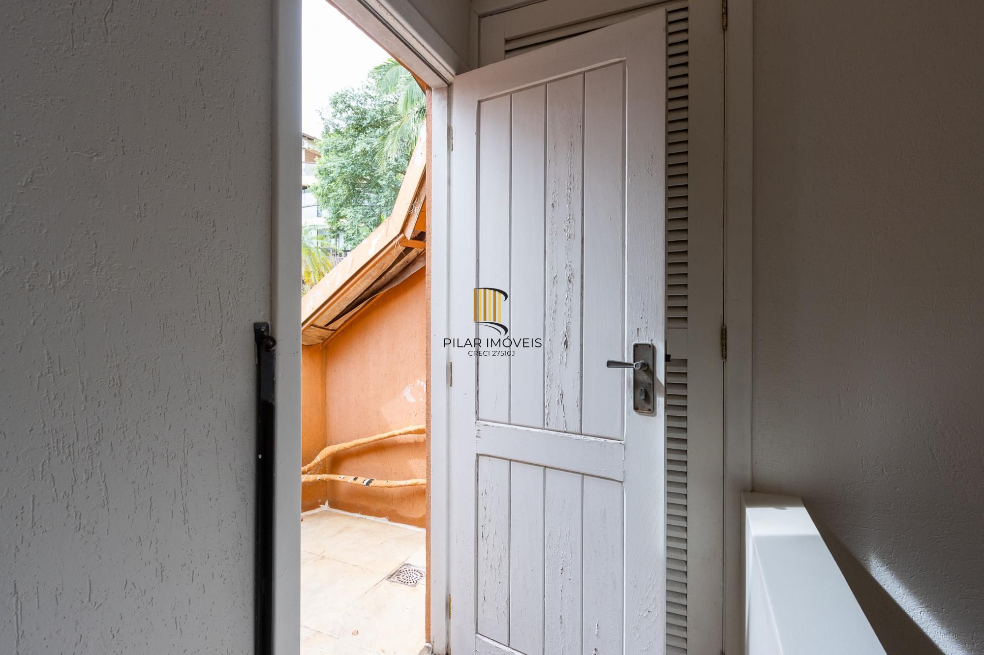 Casa 4 dormitórios no bairro Vila Conceição