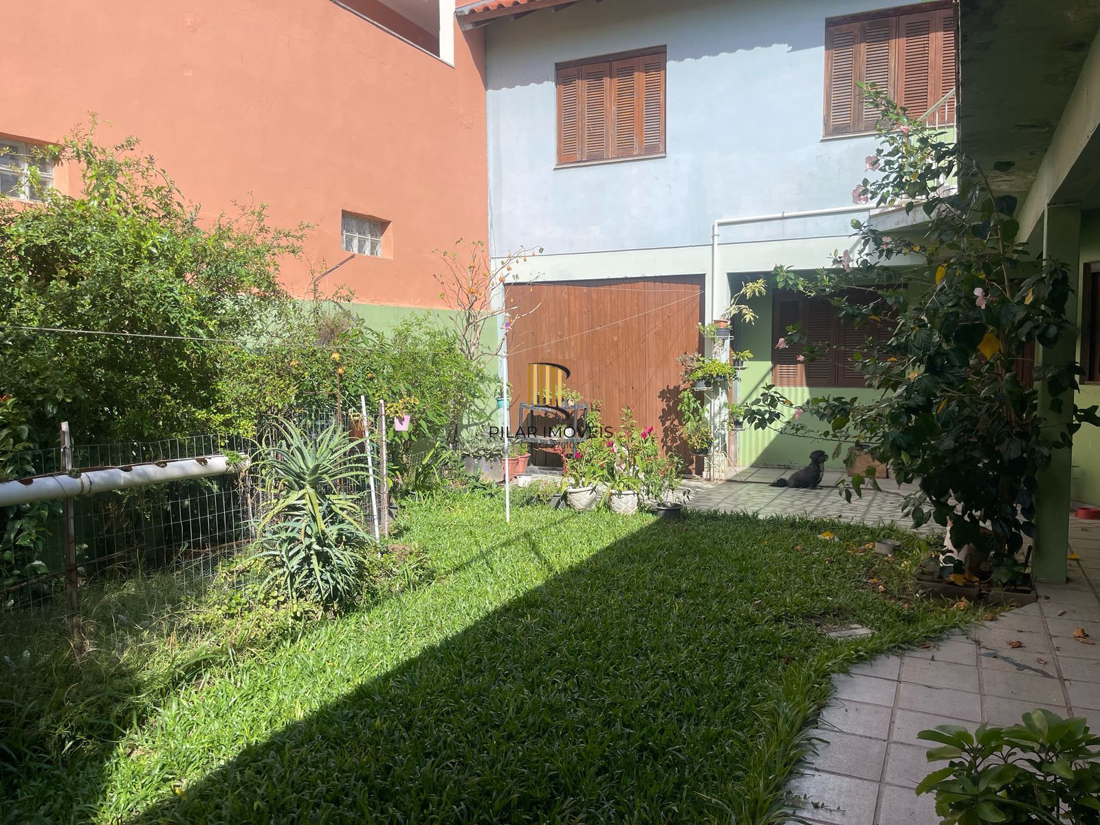 **Casa Residencial à Venda em Porto Alegre, Rio Grande do Sul**