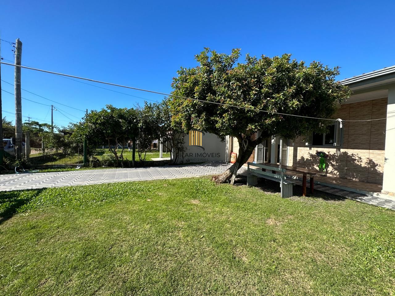 CASA REFORMADA , 4 DORMITORIOS , CHURRASQUEIRA , DESOCUPADA