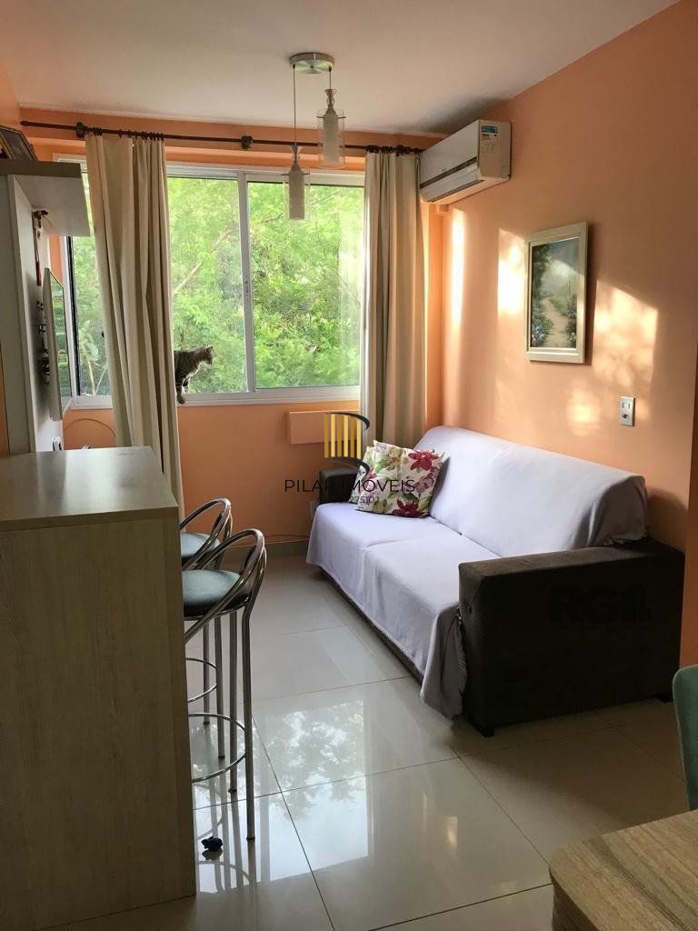 APARTAMENTO | 02 DORMITÓRIOS | 01 VAGA | SEMI MOBILIADO | CAVALHADA | ZONA SUL