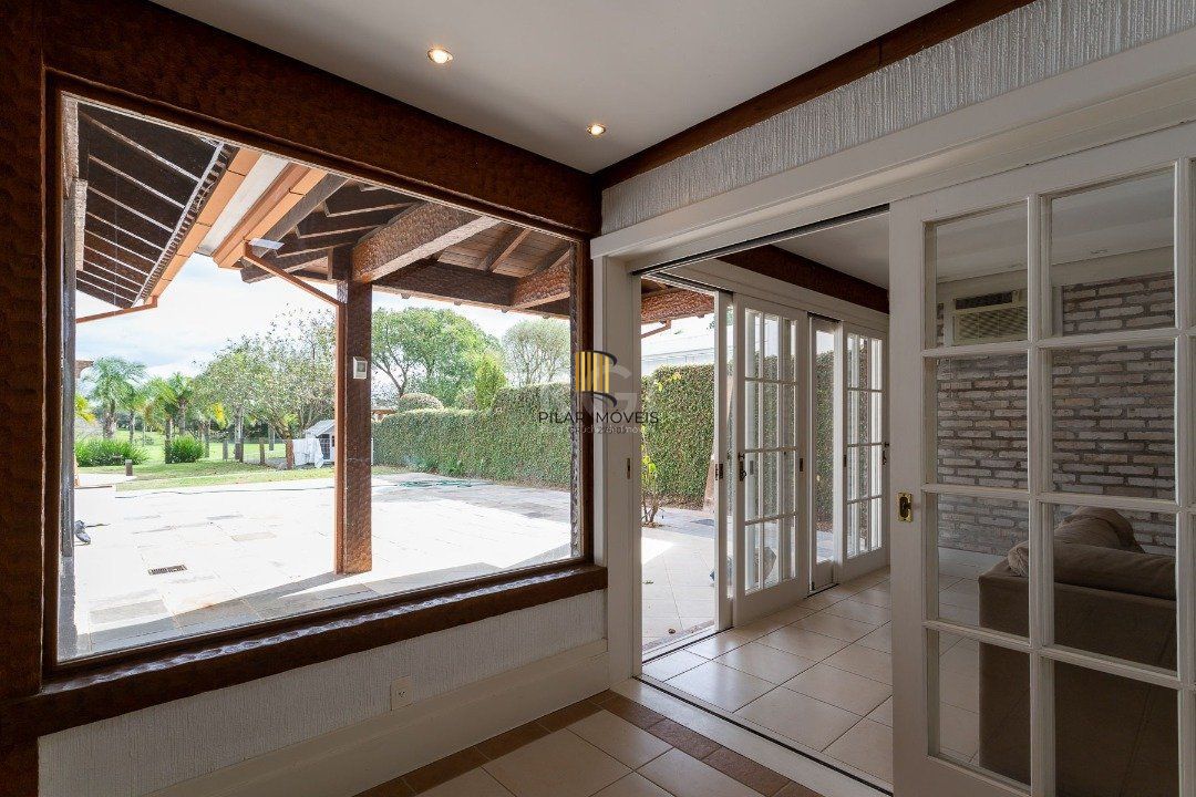 Casa Condominio para Venda - 348m², 3 dormitórios, sendo 1 suites, 2 vagas - Terra Ville