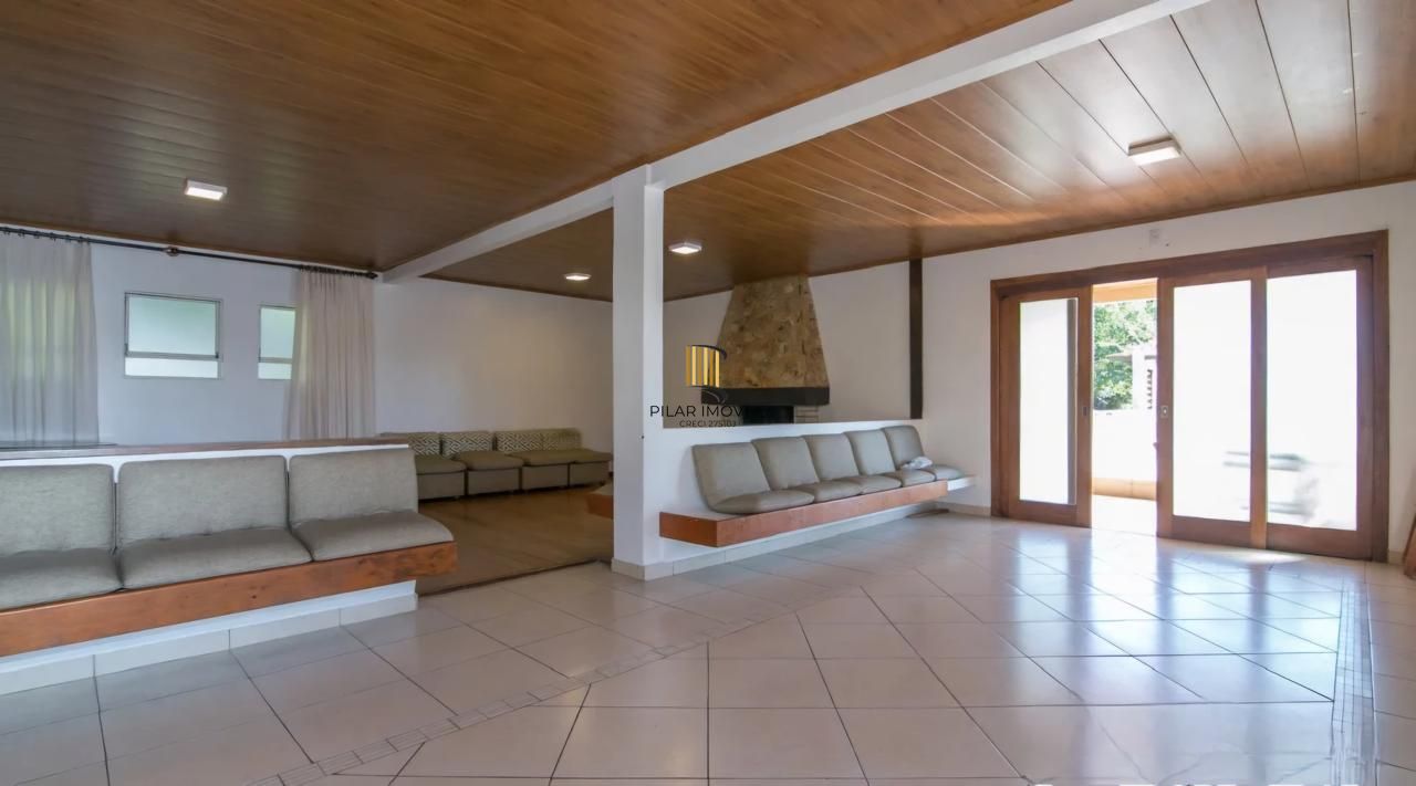 Casa em Condomínio, 03 dormitórios 04 Vagas, 229m²  na Tristeza, Porto Alegre, RS!!