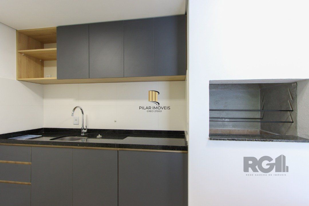 Apartamento em Porto Alegre no Bairro Petrópolis, de 2 quartos, GARDEN , semi mobiliado