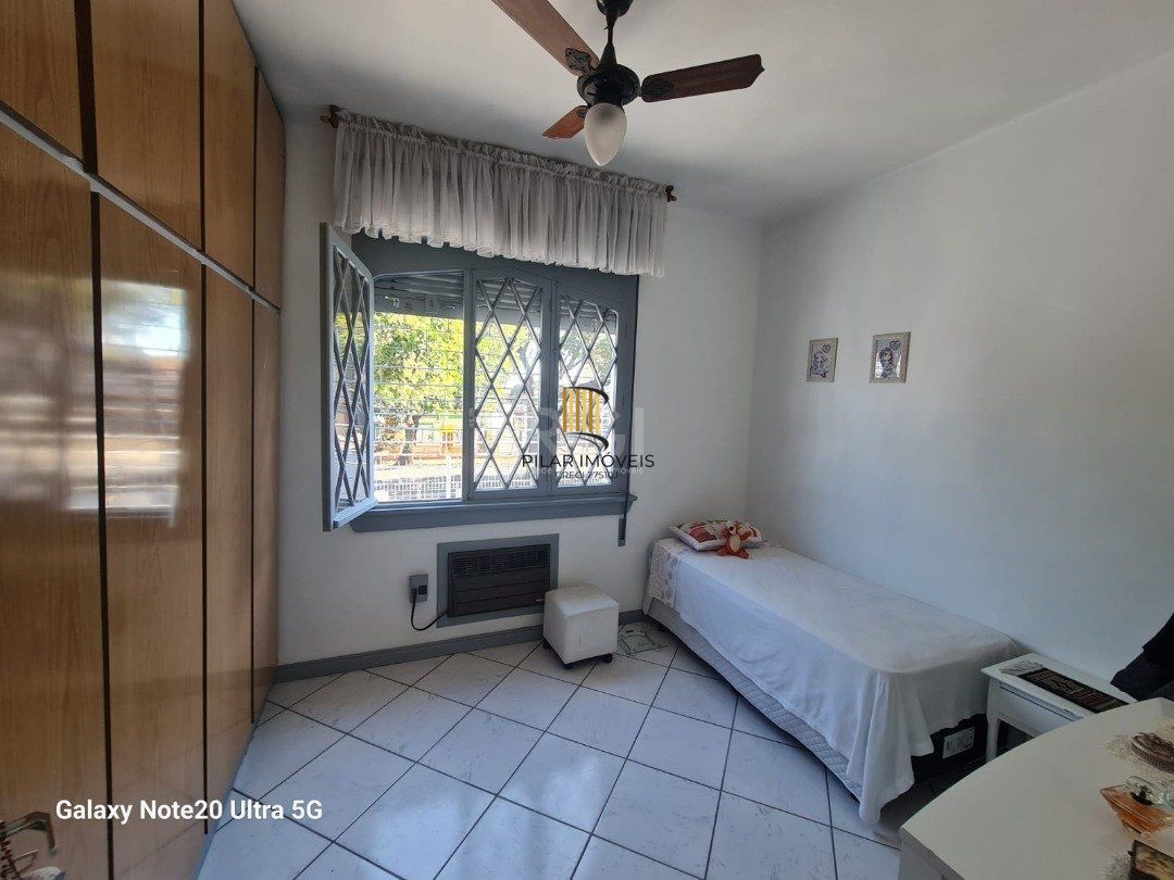 Casa 3 dormitórios no bairro Nonoai