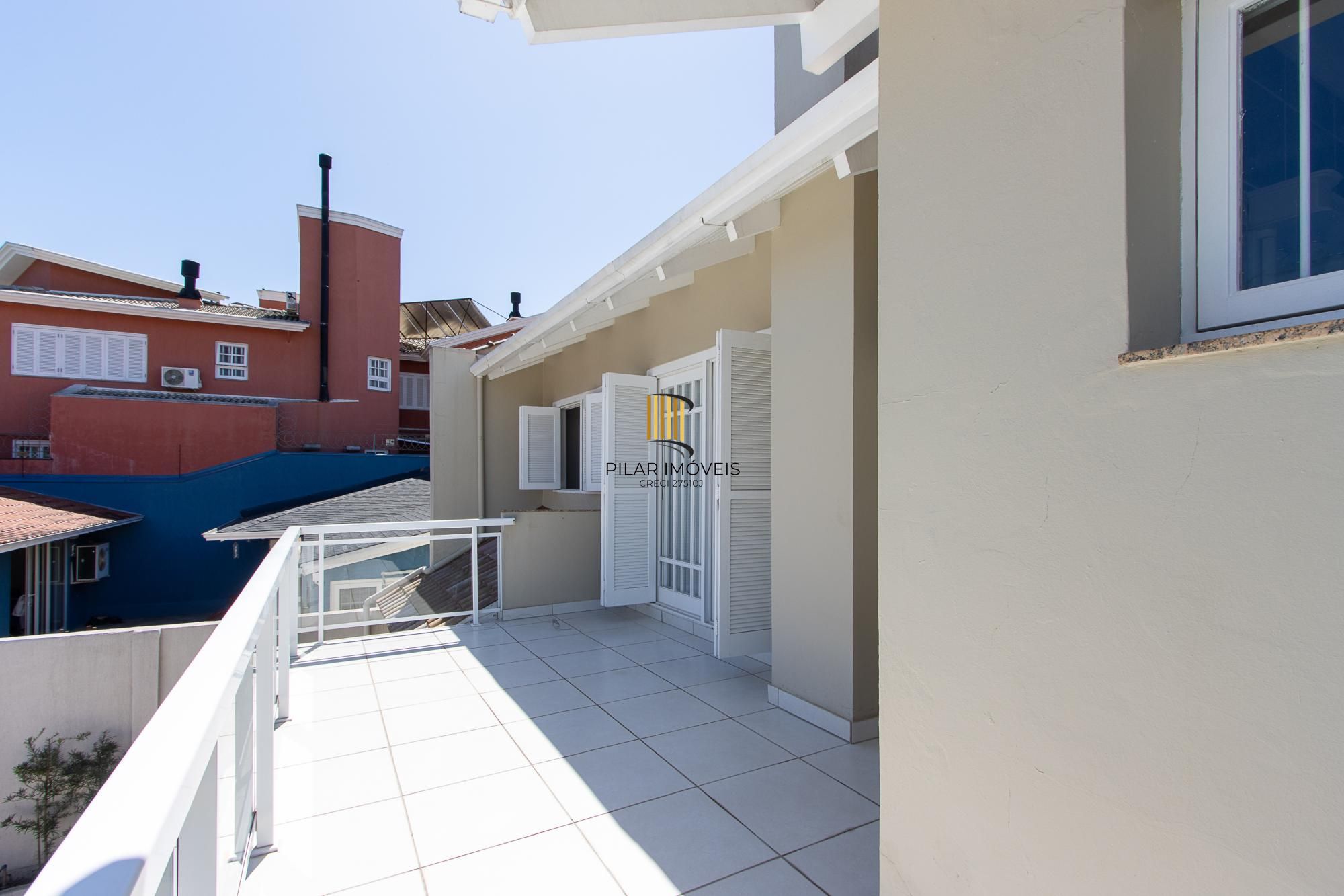 Casa 4 dormitórios no bairro Cristal